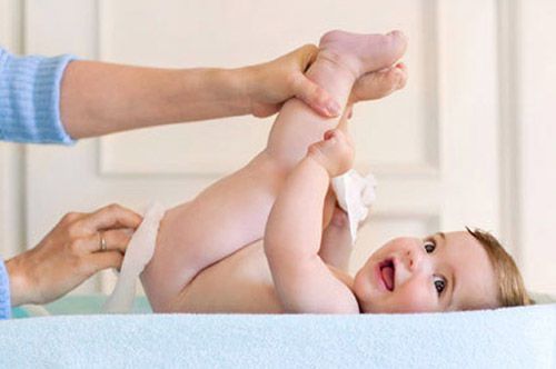 Повышены лейкоциты в моче у грудничка: причины, норма белка у новорожденных
